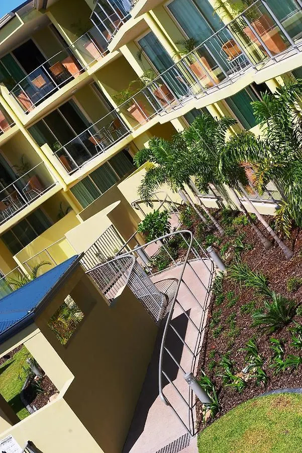 Caloundra Central Apartment Hotel Official 4*,