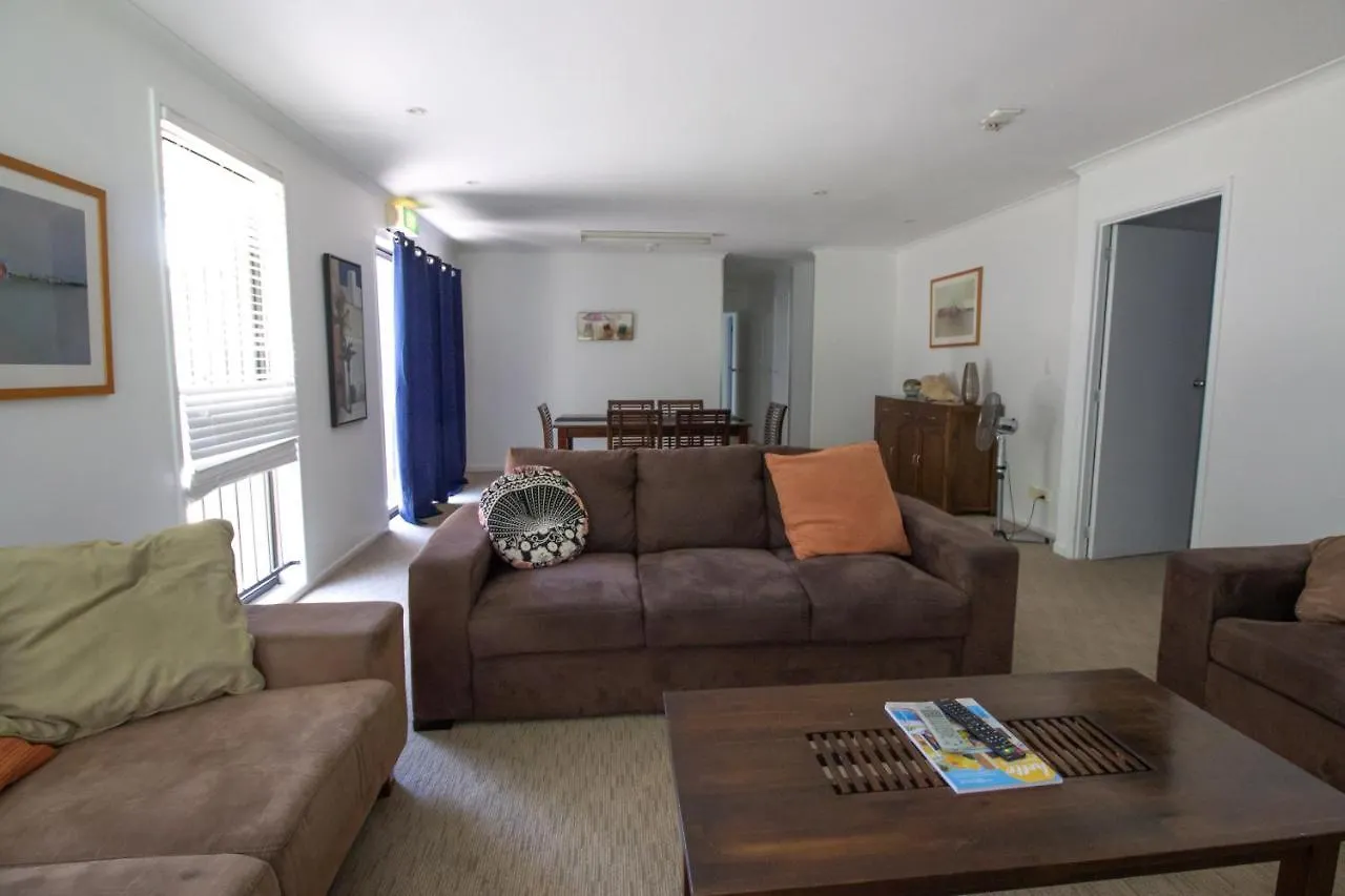 **** Aparthotel Caloundra Central Apartment Hotel Official Australia
