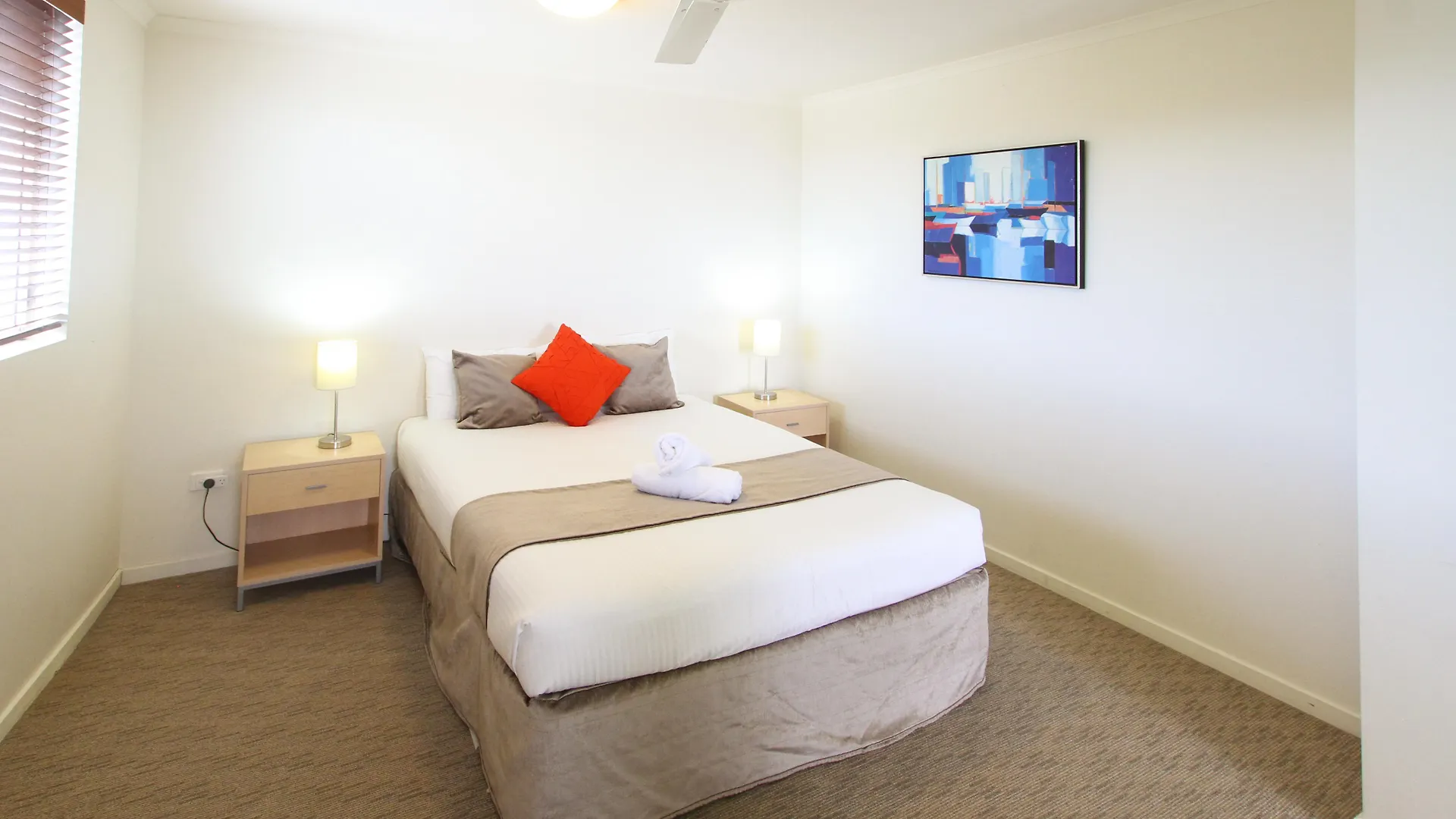 Caloundra Central Apartment Hotel Official