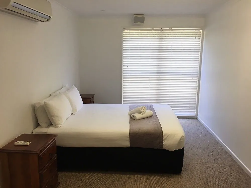 Caloundra Central Apartment Hotel Official 4*,  Australien